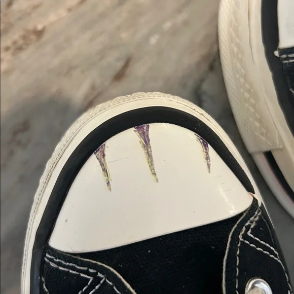 Women’s Converse All Star with cat claws! Sz 10.5 EUC but have artwork on top - Picture 7 of 8